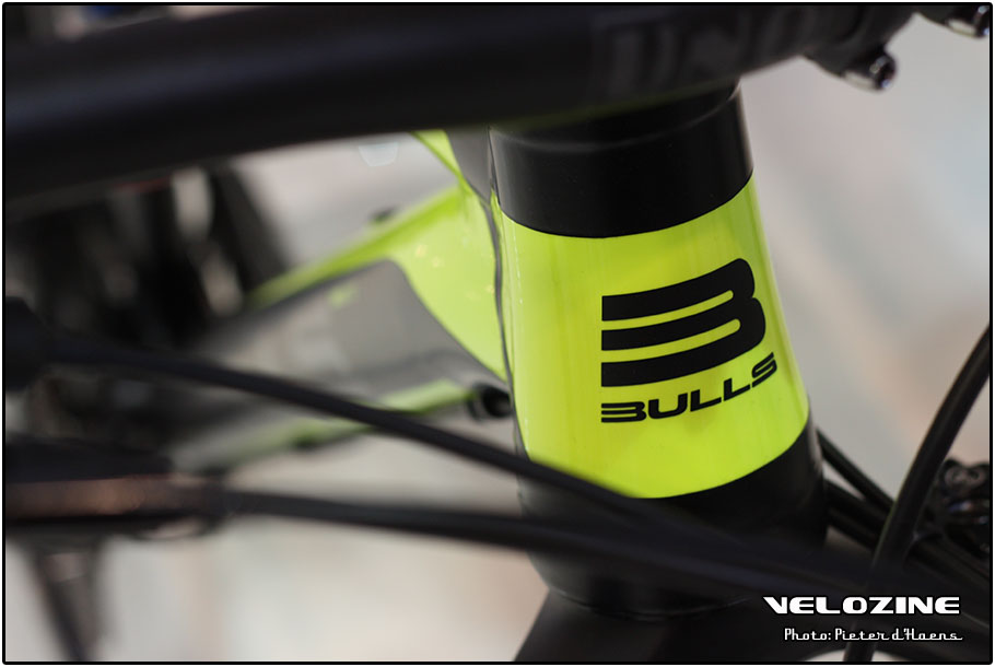 EB14-day3_NeoGeelZwartBulls