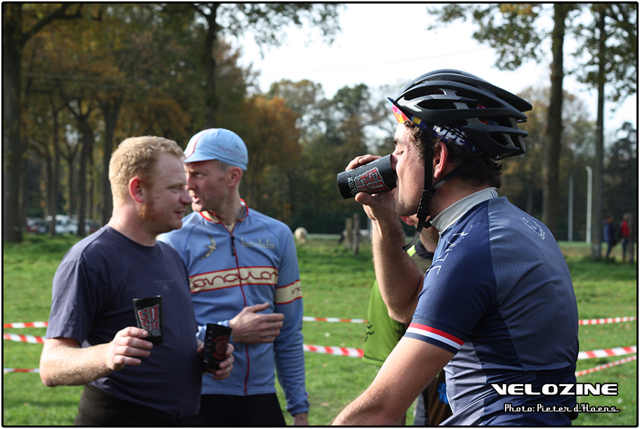 HellCross15_bierstop