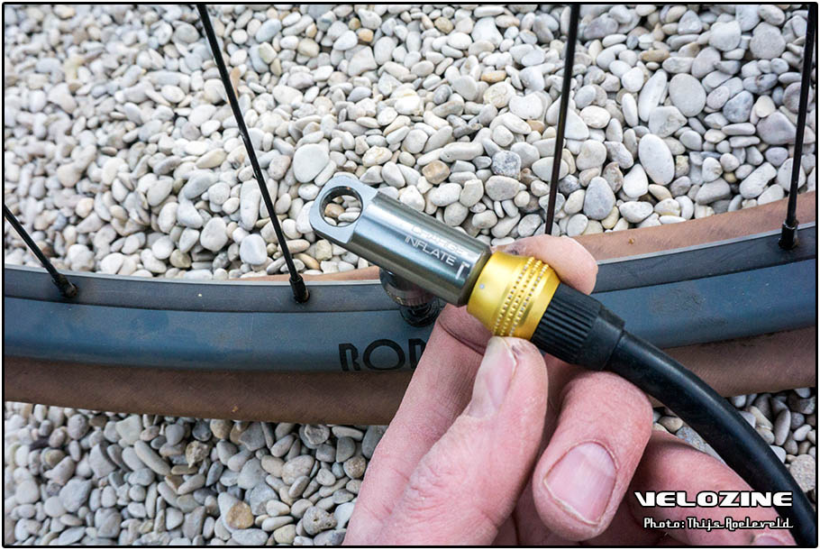 Birzman Pump Up booster - Slangkop gemonteerd