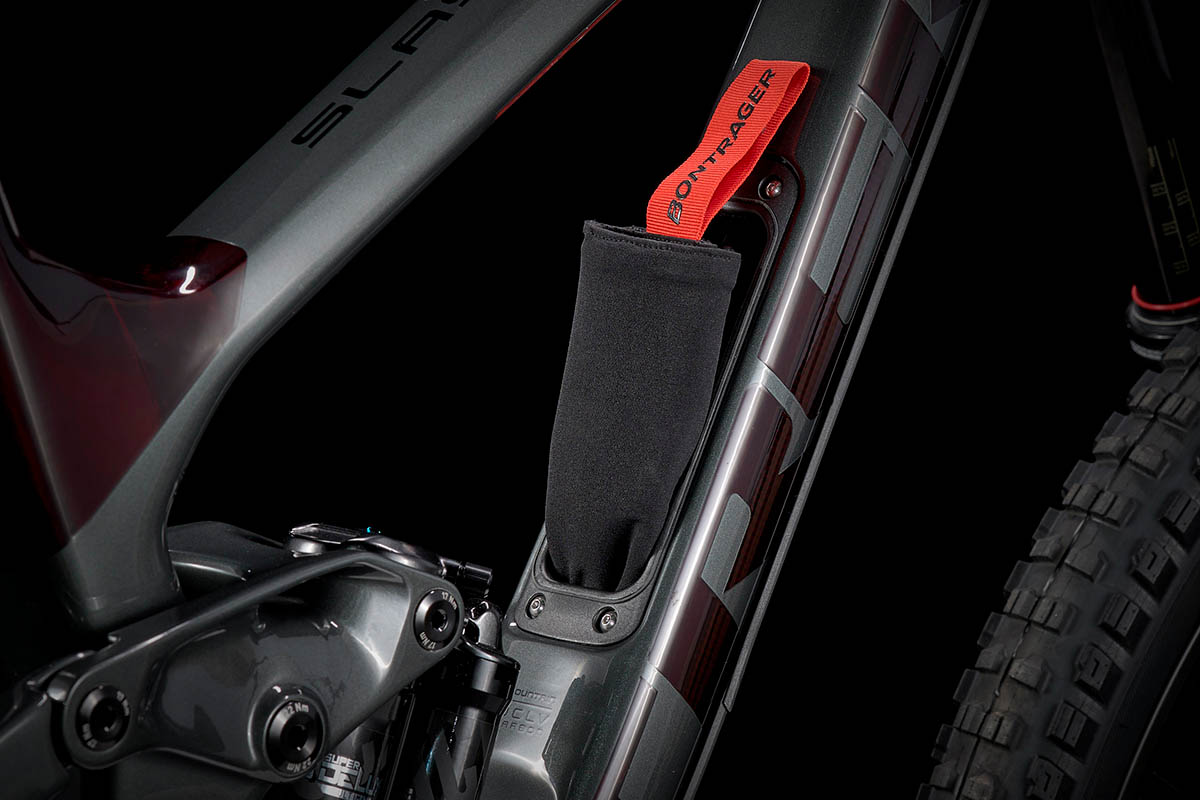 Slash storage box downtube