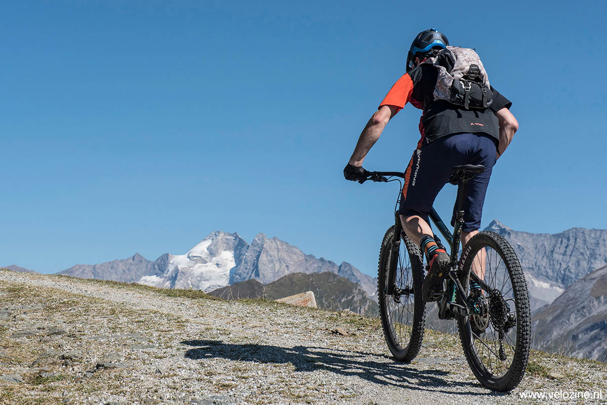 Cannondale Habit Carbon 3 Trailbike – Een heel behoorlijke klimmer.