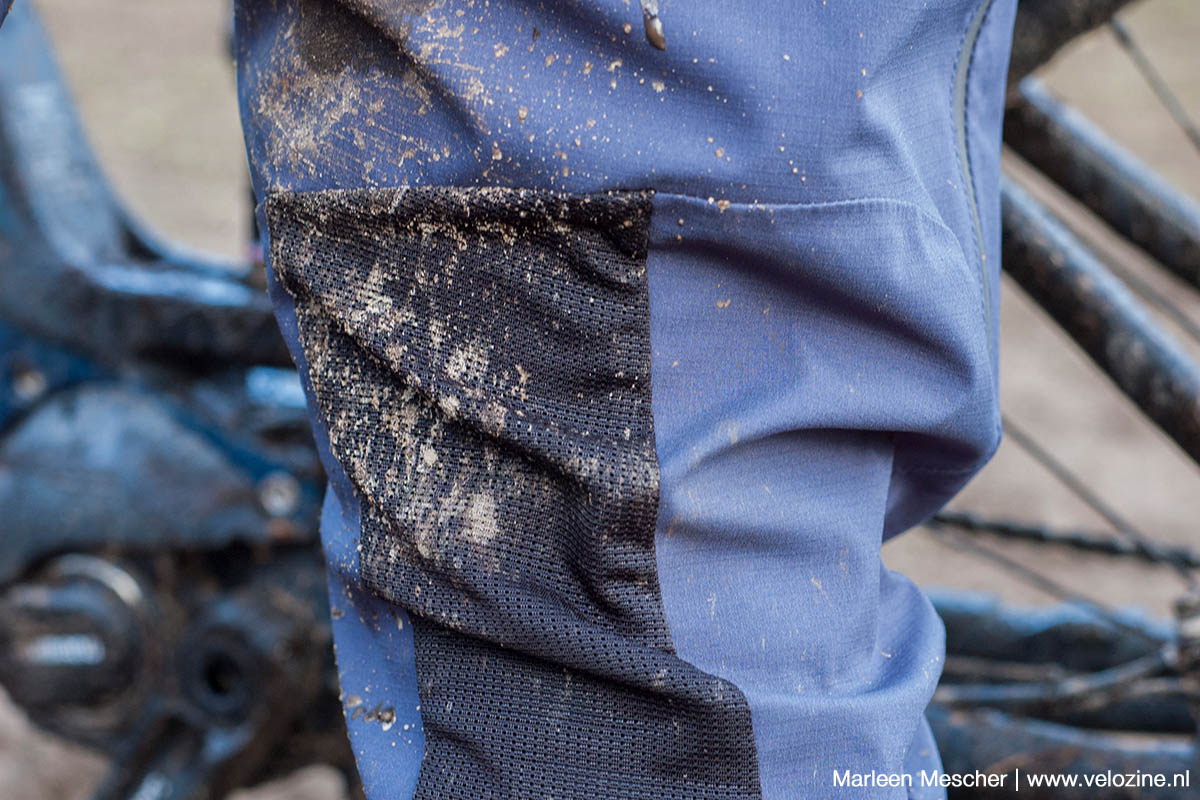 Knieholte is open, dus daar komt uiteindelijk wel water naar binnen