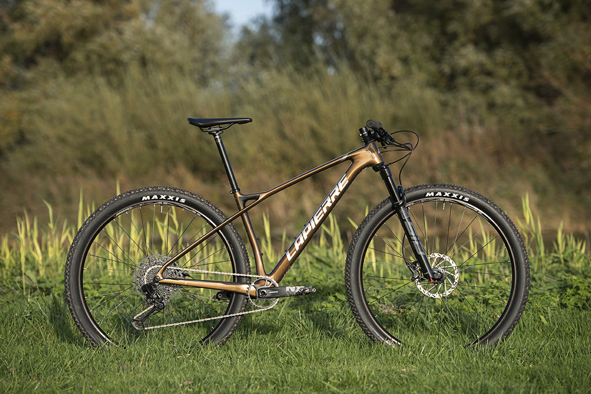 Test | Lapierre Prorace CF 6.9: Comfortabele crosscountry-knalbak