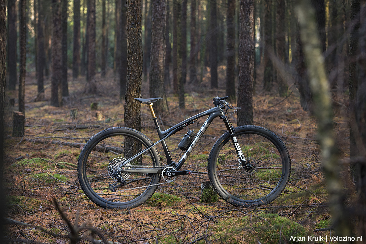 Trek Supercaliber met IsoStrut 80 mm achtervering