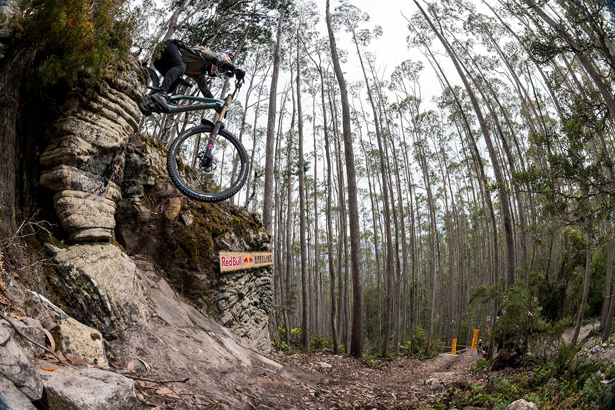 Red Bull Hardline 2024 Tasmanië, Australië, Tahnée Seagrave – Foto: Graeme Murray / Red Bull Content Pool