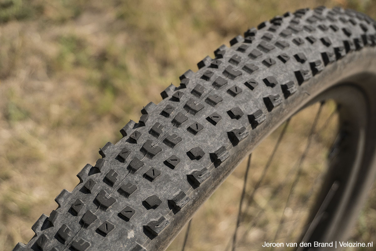 Maxxis Rekon Race 3C MaxxTerra EXO banden op de Merida Big Nine 10k