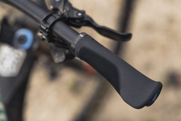 SQ Lab 720 2.0 handvat handgreep vleugel ergonomie ergonomisch