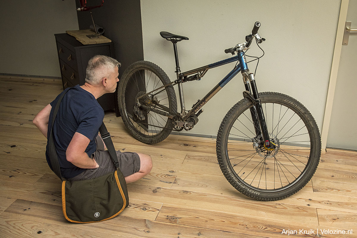 UNpaved titanium crosscountry full suspension