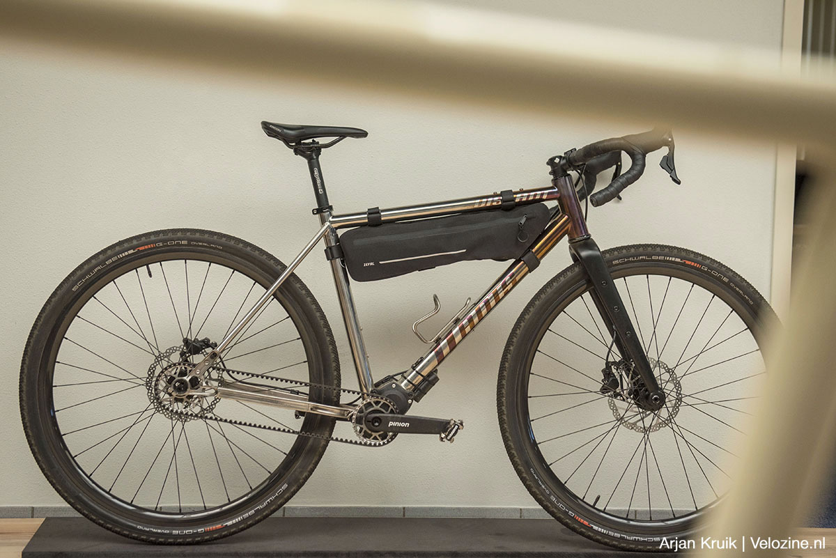 11 Ants gravelbike met Pinion gearbox