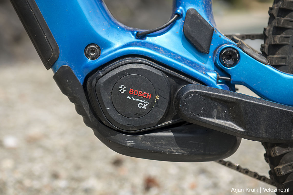 Cube Stereo Hybrid One44