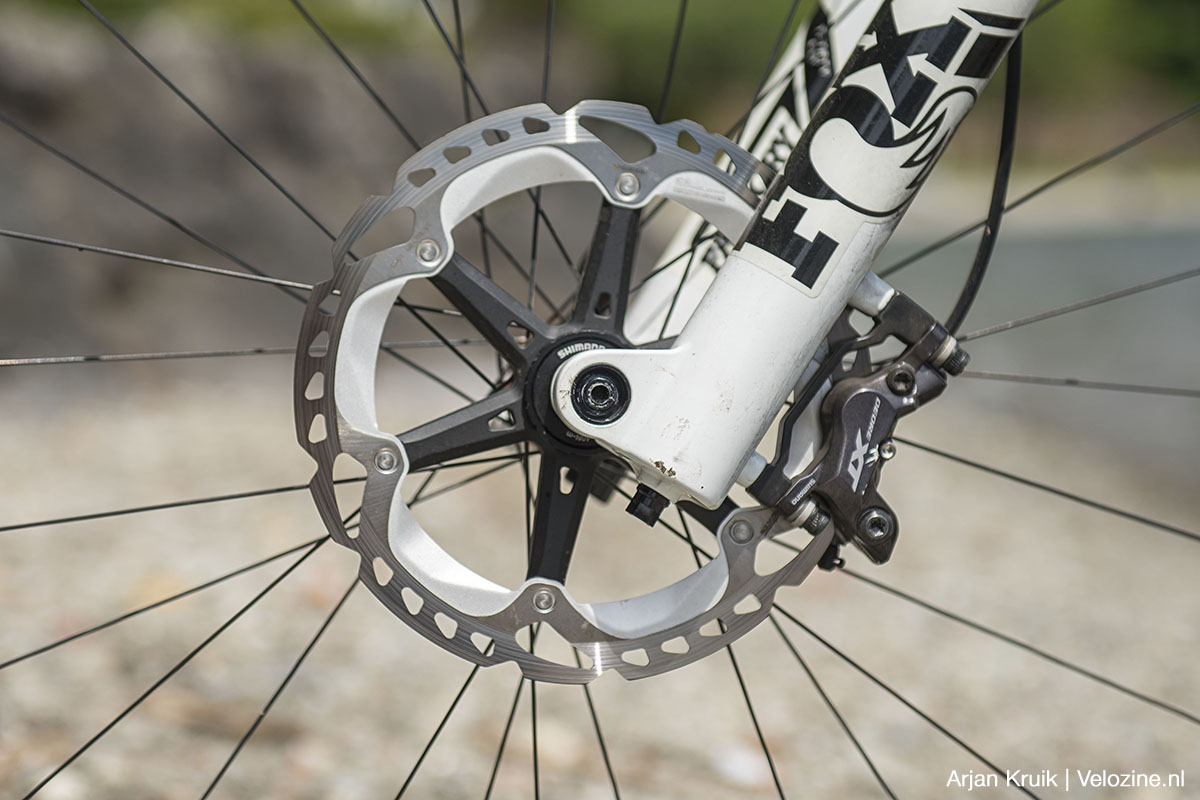 Cube Stereo Hybrid One44