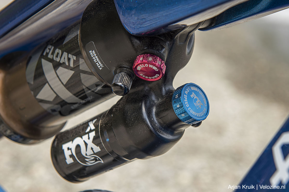 Cube Stereo Hybrid One44