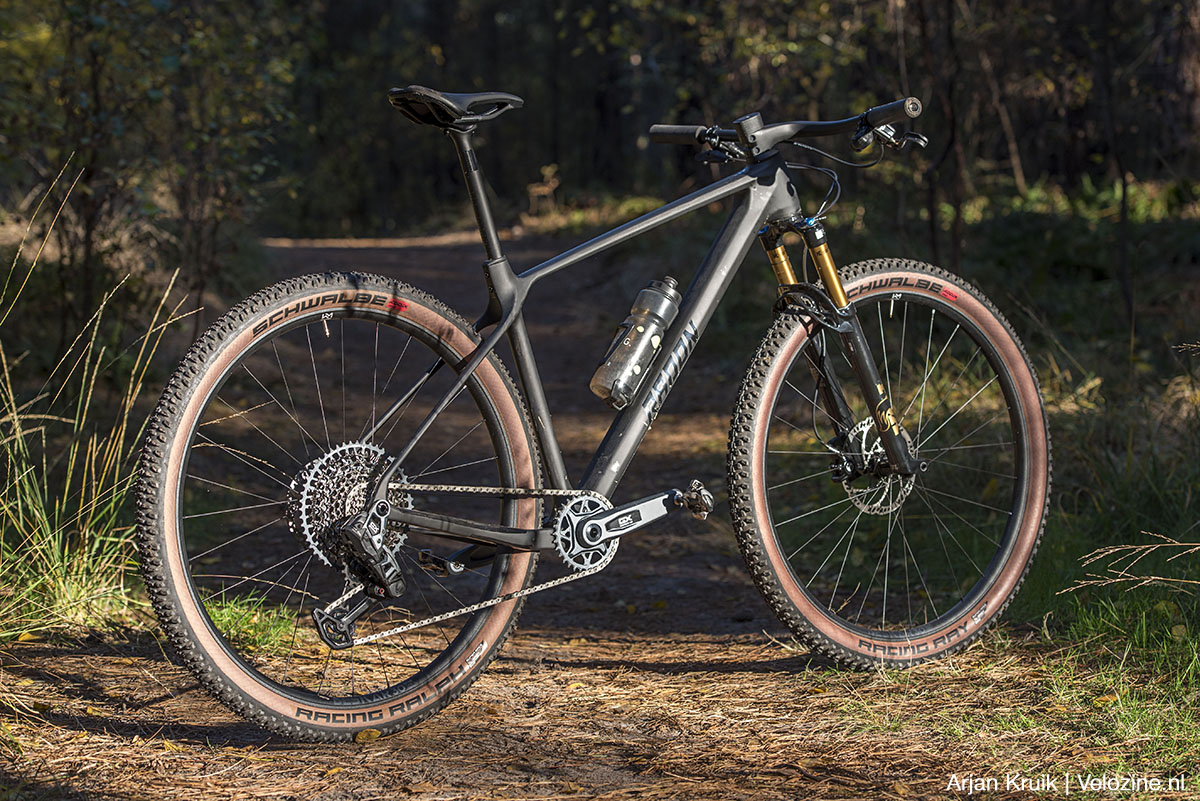 Radon Jealous 9.0 2025 carbon hardtail getest
