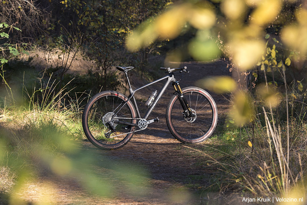 Radon Jealous 9.0 2025 carbon hardtail getest