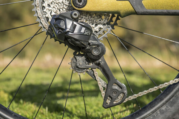 Shimano XT Di2_14073_12x08_bp