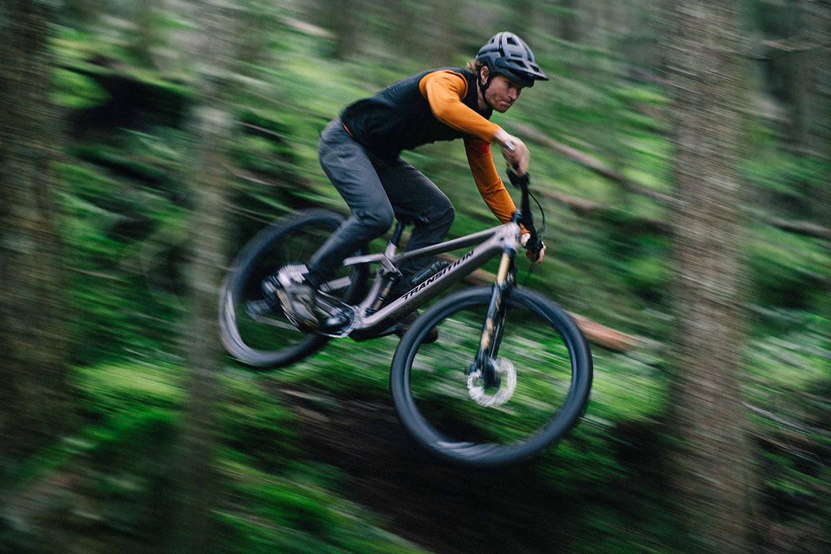 Transition Spur Carbon 2026