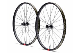 Reserve Wheels 30|XC en 30|XC SL: 30 millimeter binnenbreedte en carbon spaken voor de lichtste versie Reserve Wheels 30|XC SL carbon wielen