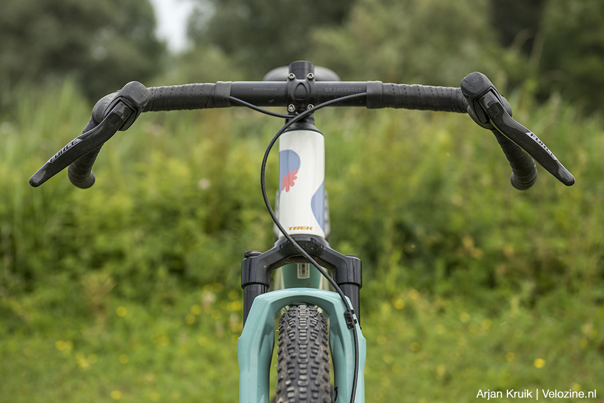 Trek Checkout SL7 gravelbike met voor- en achtervering