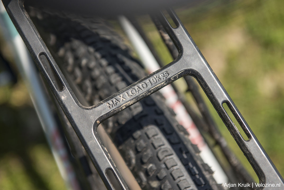 Trek Checkout SL7 gravelbike met voor- en achtervering