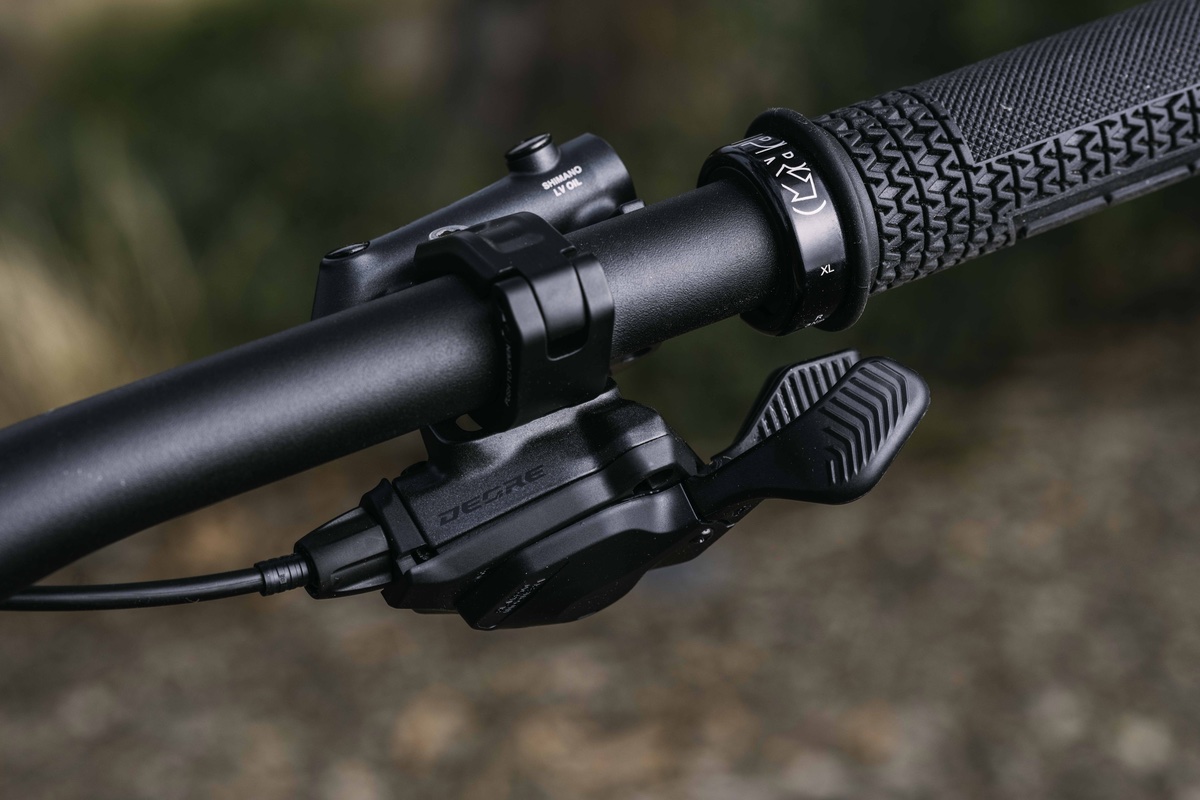 Shimano Deore SL-M6200-1