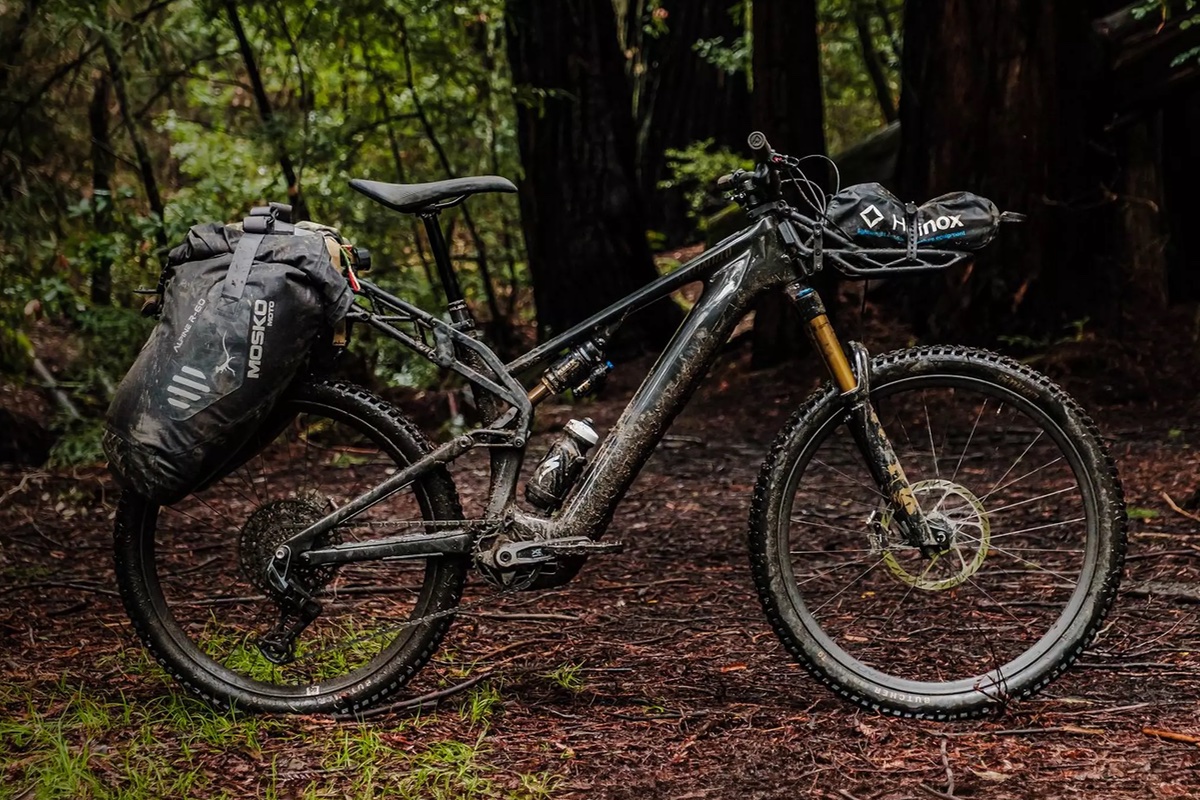 Specialized Levo 4 X – E-mountainbike SUV met dragers