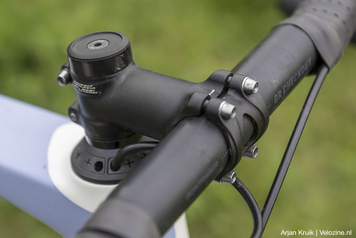 Trek Checkout SL7 gravelbike met voor- en achtervering