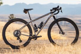 Avonturenmachine Salsa Fargo krijgt 32-inch-wielen Salsa Fargo 32" dropbar mountainbike in staal en titanium